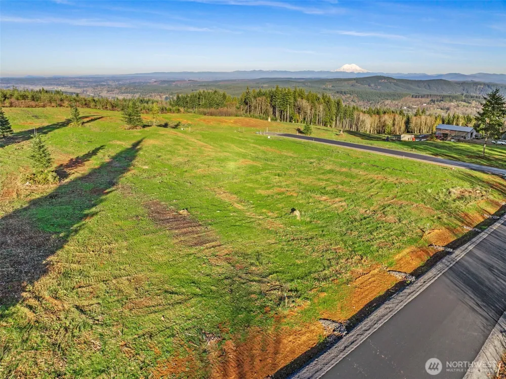 216 Suncrest Drive Castle Rock, WA 98611