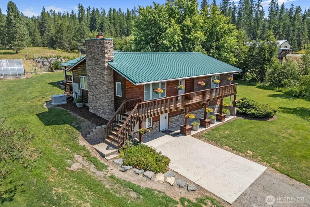 1381 Little Twin Lakes Road Colville, WA 99114