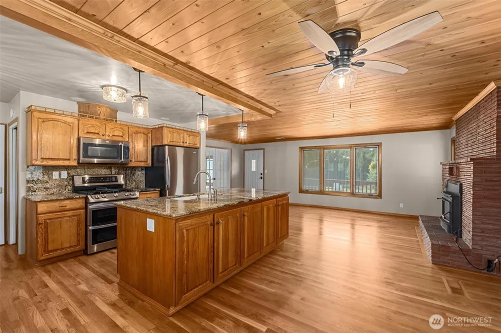 1381 Little Twin Lakes Road Colville, WA 99114