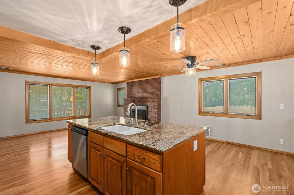 1381 Little Twin Lakes Road Colville, WA 99114