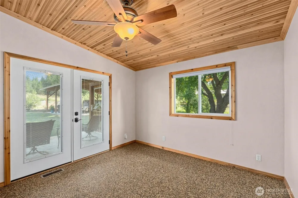 1381 Little Twin Lakes Road Colville, WA 99114