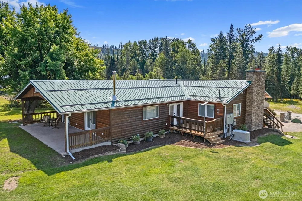 1381 Little Twin Lakes Road Colville, WA 99114