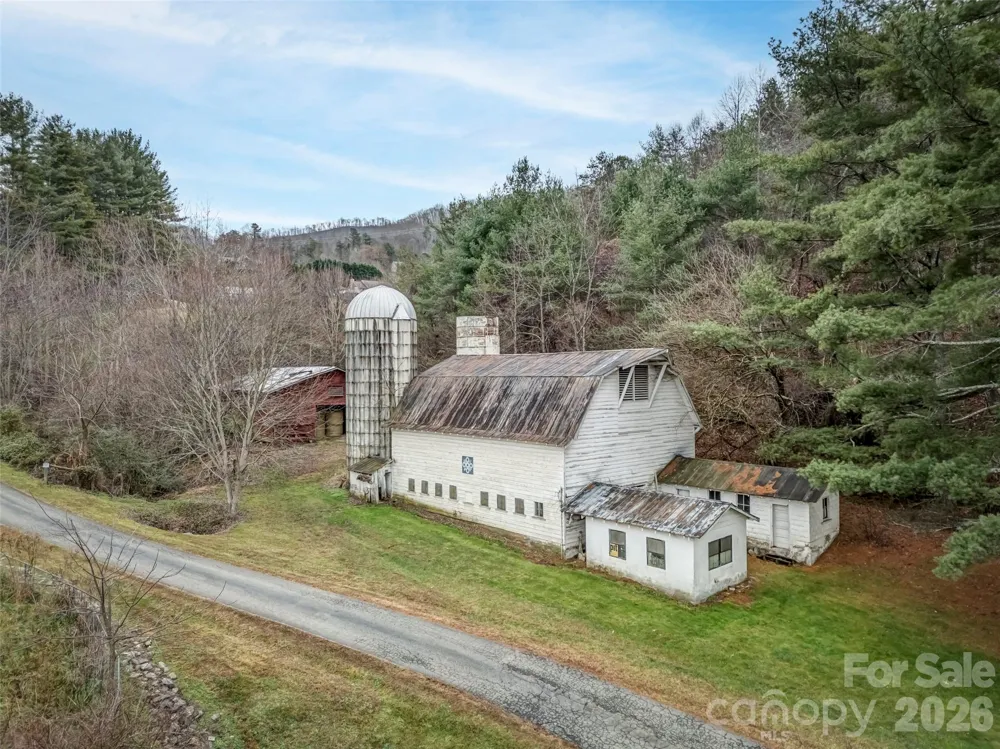 896 Newfound Road Leicester, NC 28748