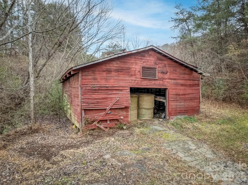 896 Newfound Road Leicester, NC 28748
