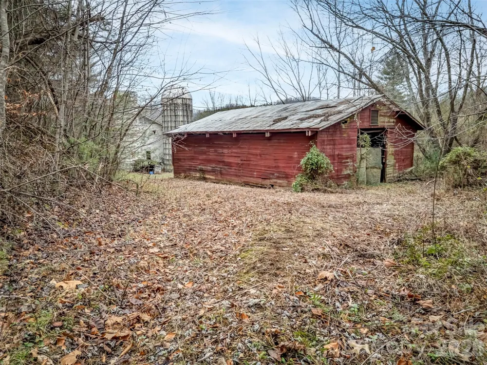 896 Newfound Road Leicester, NC 28748