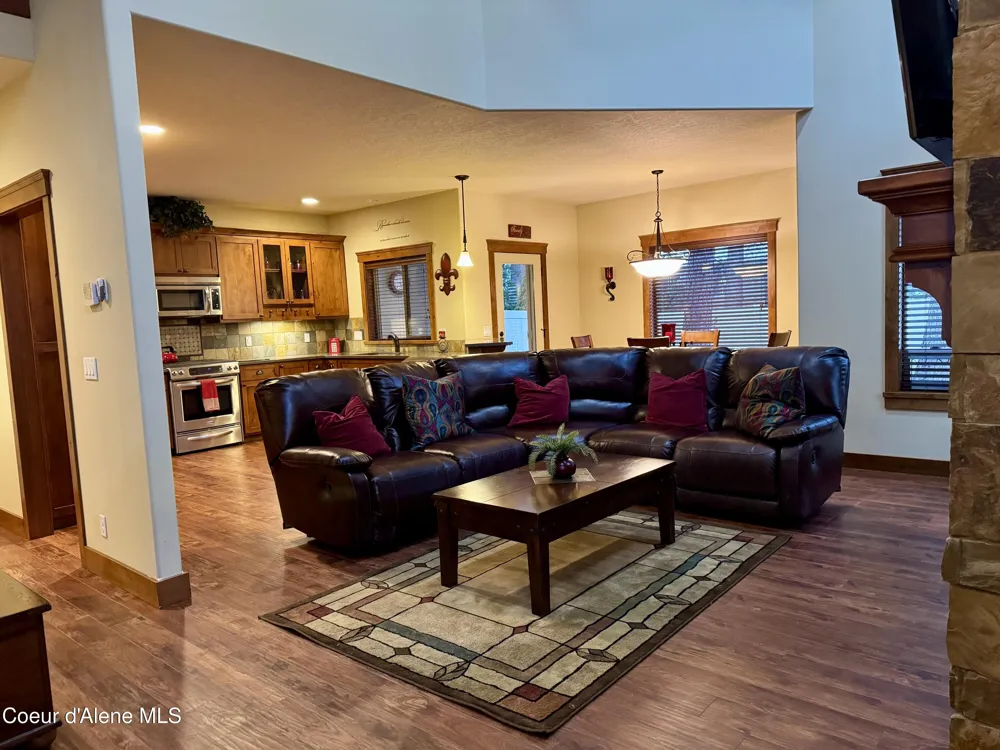9157 Piper Court Hayden, ID 83835