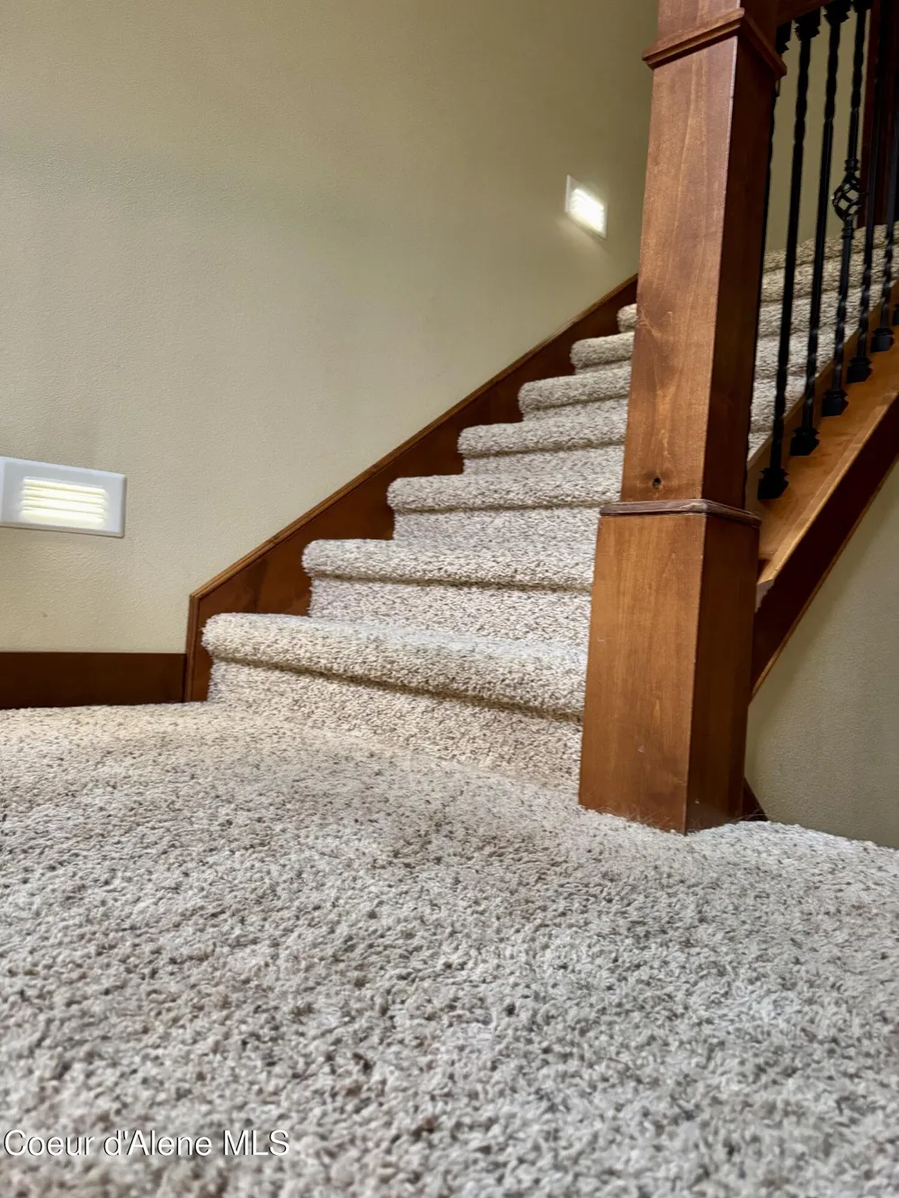 9157 Piper Court Hayden, ID 83835