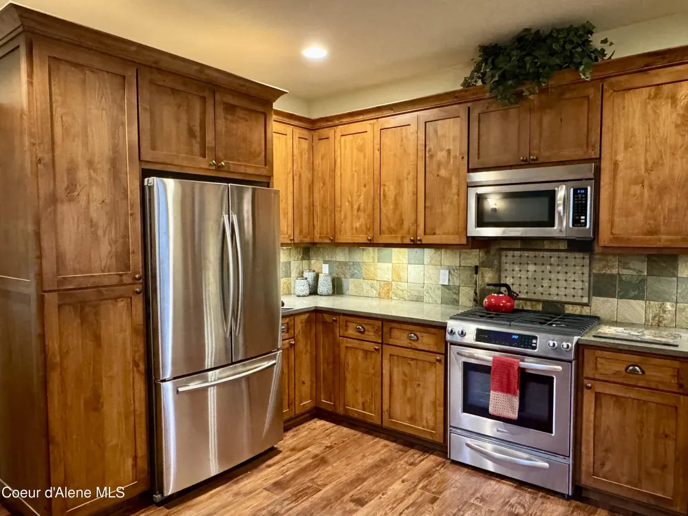 9157 Piper Court Hayden, ID 83835
