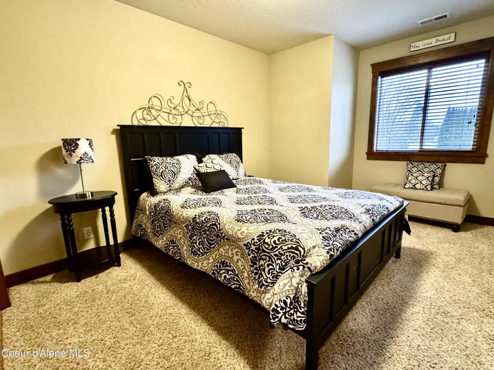9157 Piper Court Hayden, ID 83835