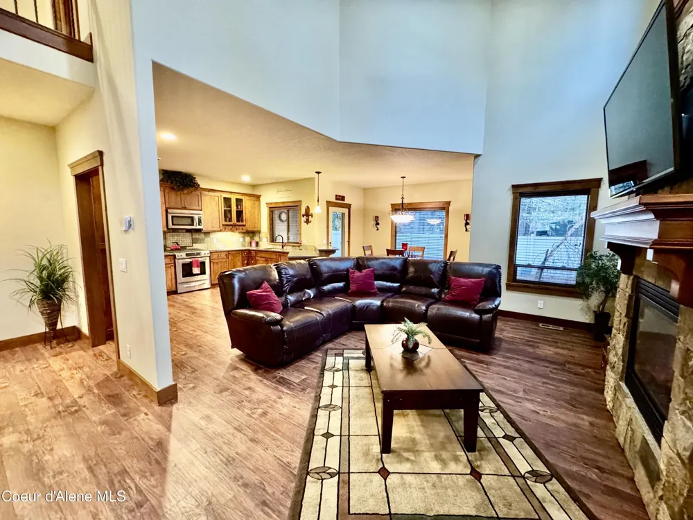 9157 Piper Court Hayden, ID 83835