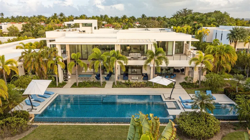 206 LEGACY Dorado, PR 00646