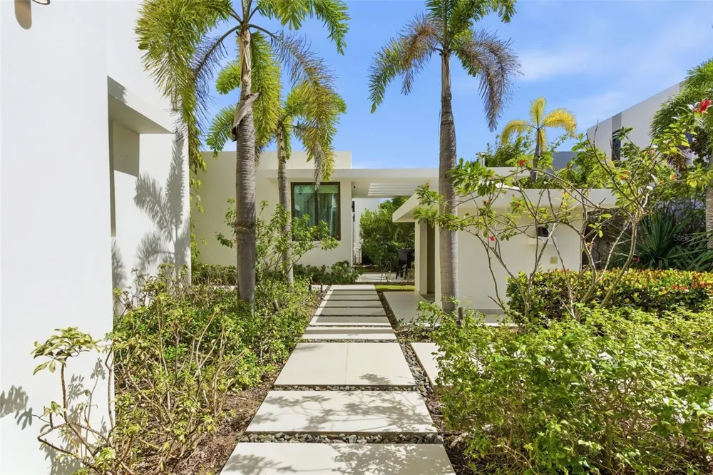 206 LEGACY Dorado, PR 00646