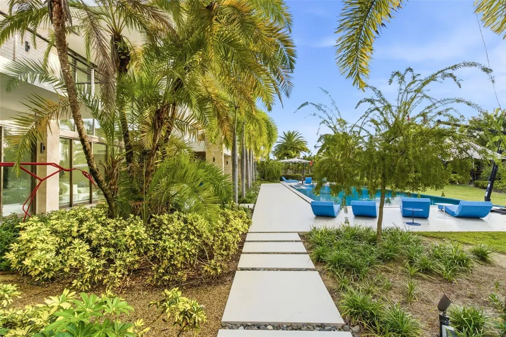 206 LEGACY Dorado, PR 00646