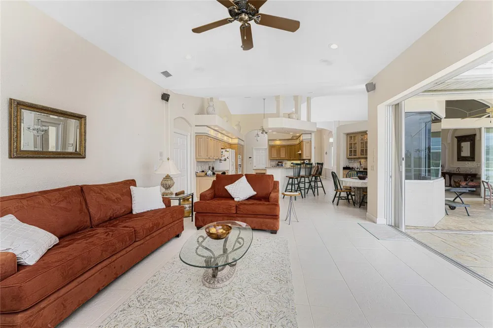 12109 SW KINGSWAY CIRCLE Lake Suzy, FL 34269