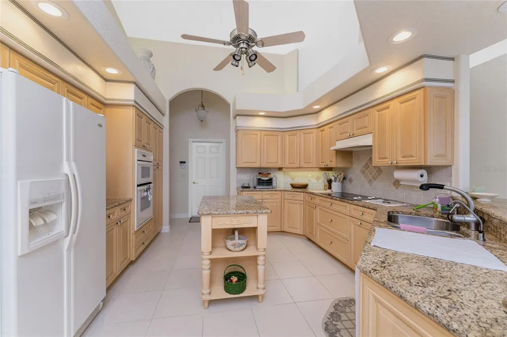 12109 SW KINGSWAY CIRCLE Lake Suzy, FL 34269