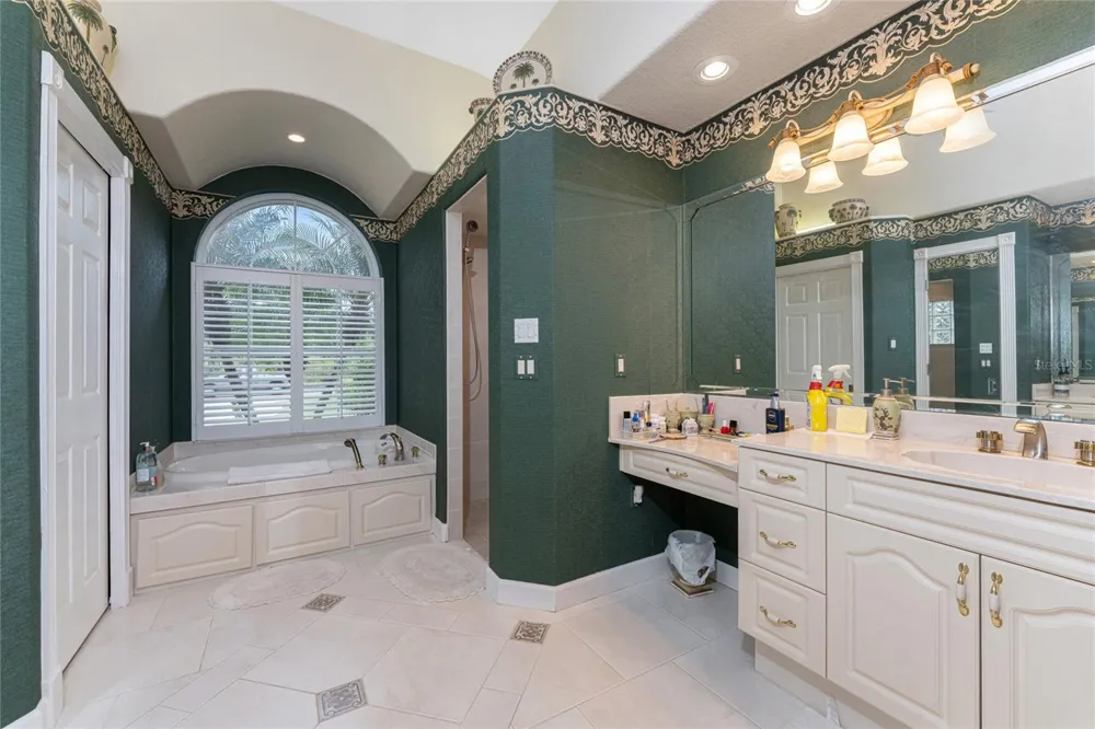 12109 SW KINGSWAY CIRCLE Lake Suzy, FL 34269
