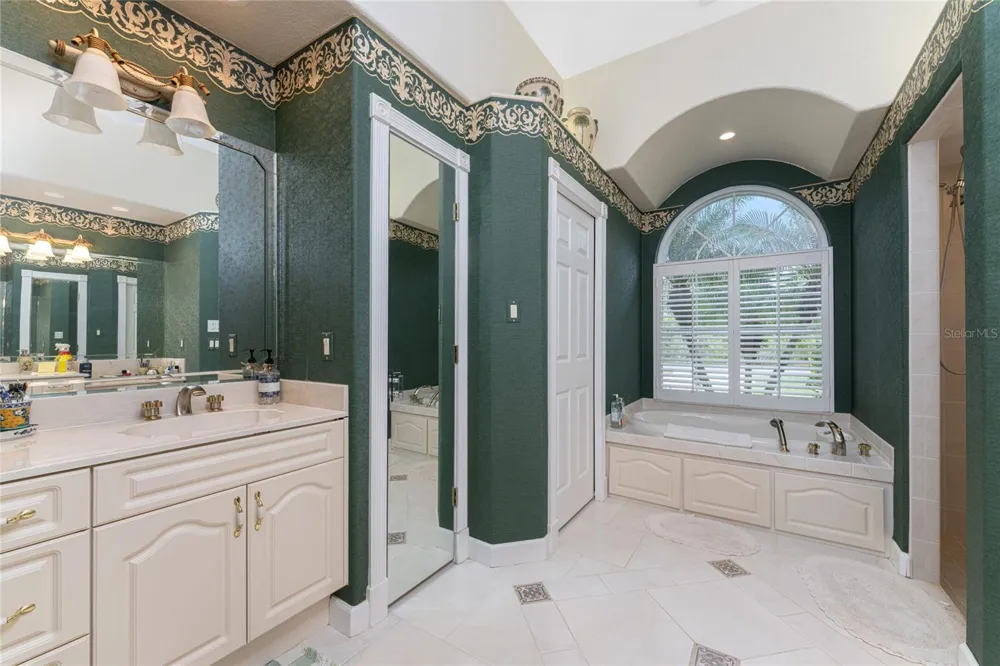 12109 SW KINGSWAY CIRCLE Lake Suzy, FL 34269