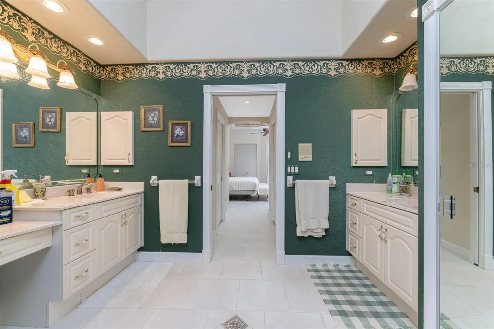 12109 SW KINGSWAY CIRCLE Lake Suzy, FL 34269