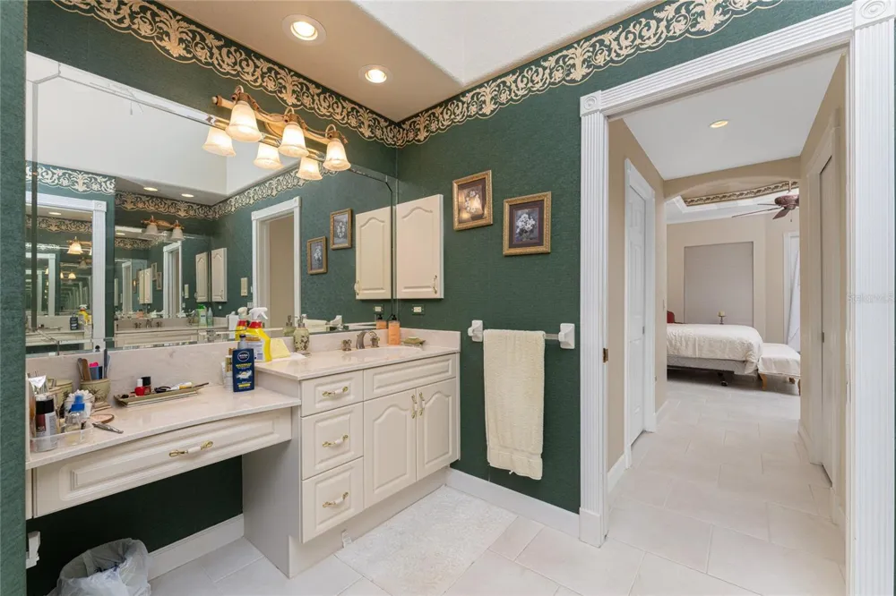 12109 SW KINGSWAY CIRCLE Lake Suzy, FL 34269