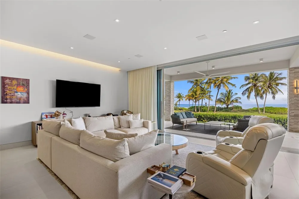 3101 OCEAN DRIVE Rio Grande, PR 00745