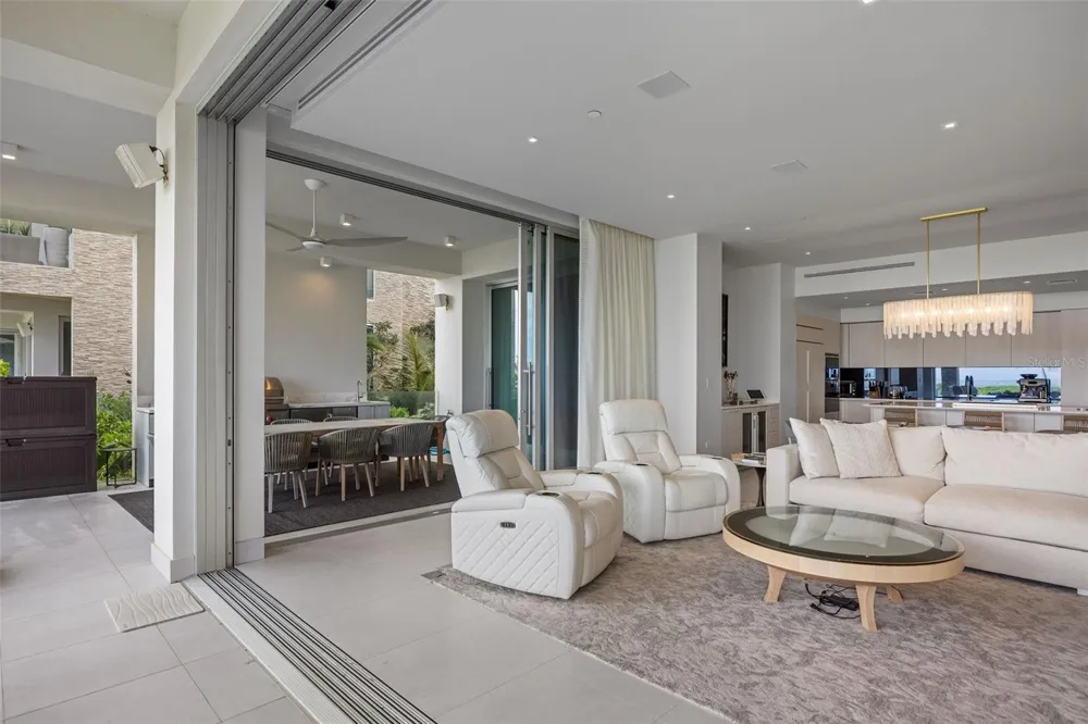 3101 OCEAN DRIVE Rio Grande, PR 00745