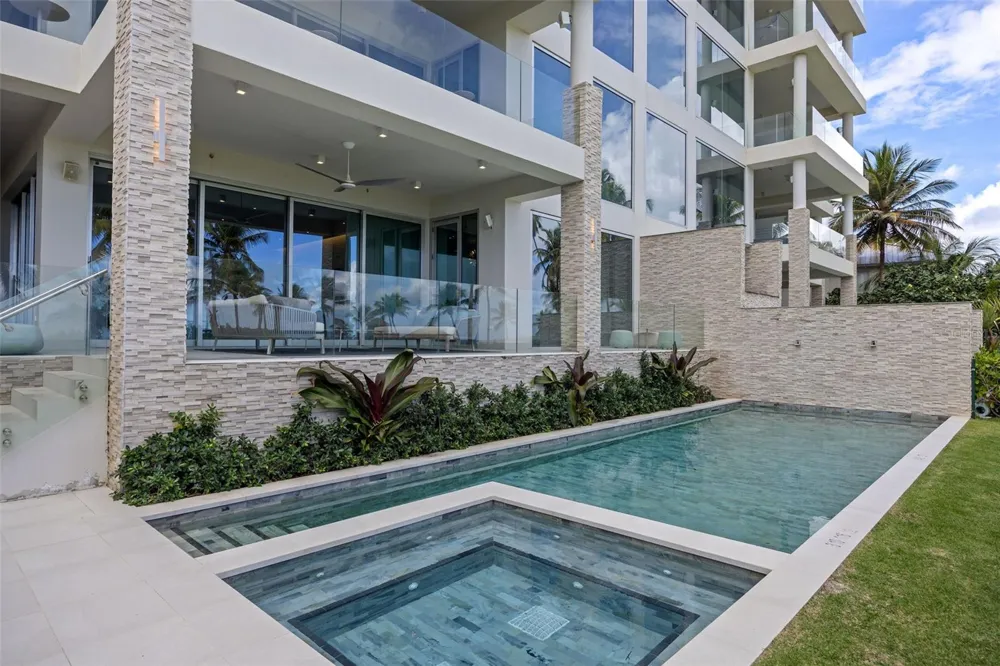 3101 OCEAN DRIVE Rio Grande, PR 00745