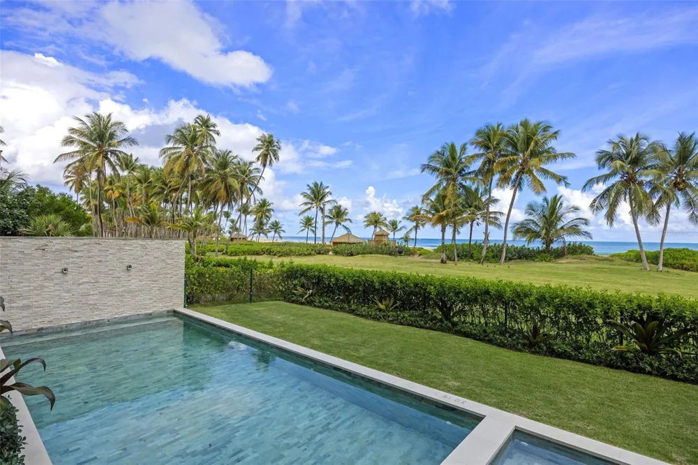 3101 OCEAN DRIVE Rio Grande, PR 00745