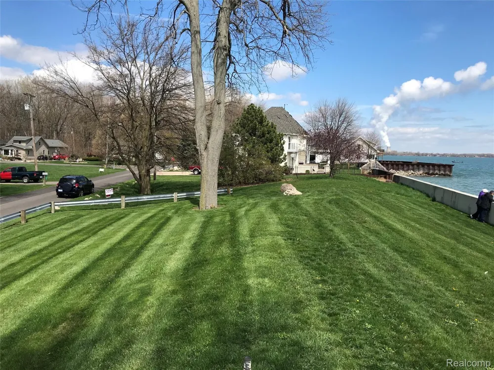 EDGEWATER Frenchtown Township, MI 48162