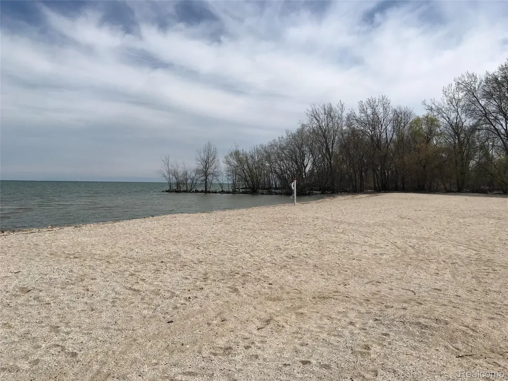 EDGEWATER Frenchtown Township, MI 48162
