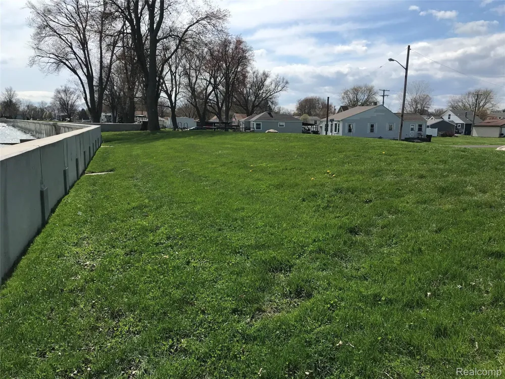 EDGEWATER Frenchtown Township, MI 48162