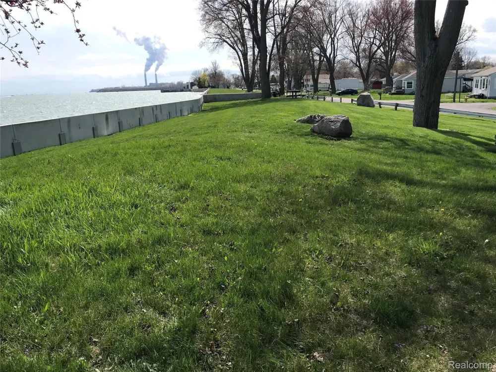 EDGEWATER Frenchtown Township, MI 48162