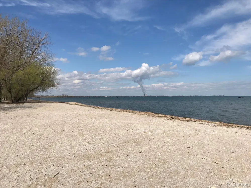 EDGEWATER Frenchtown Township, MI 48162