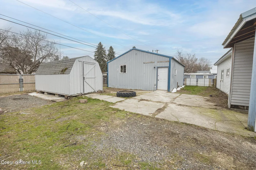202 W 10th Avenue Post Falls, ID 83854