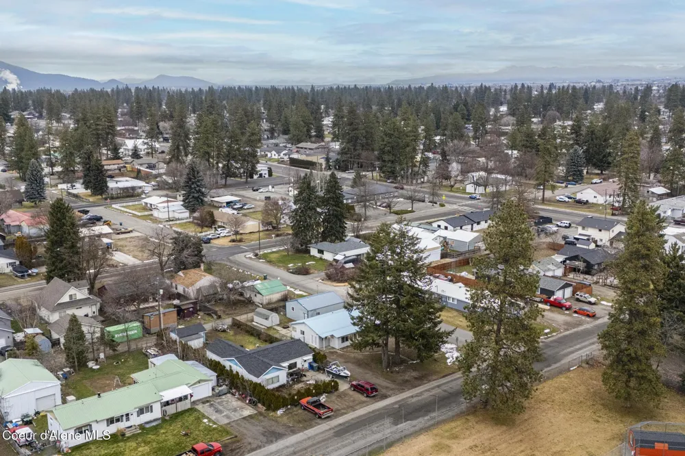 202 W 10th Avenue Post Falls, ID 83854