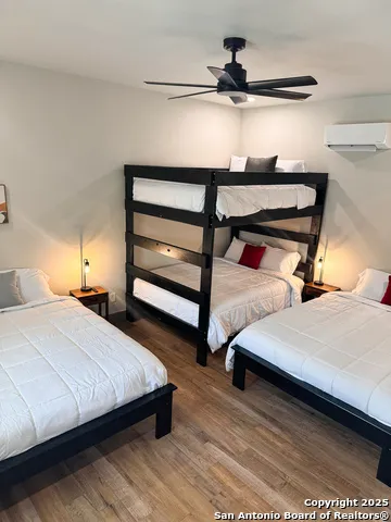 34 Lazy Day Concan, TX 78838