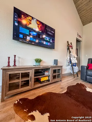 34 Lazy Day Concan, TX 78838