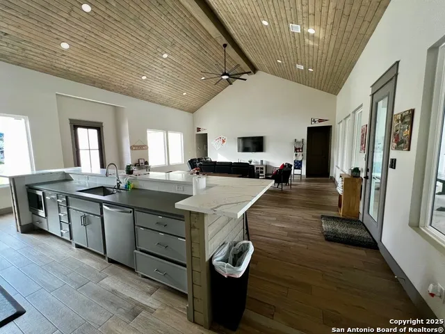 34 Lazy Day Concan, TX 78838