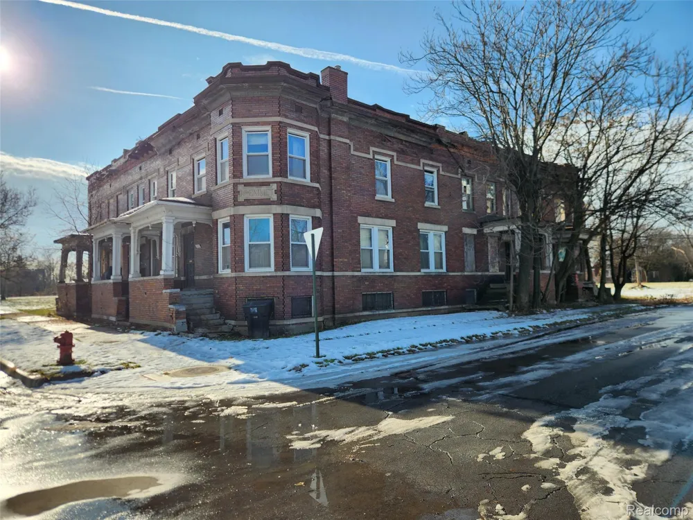 3095 17th Street Detroit City, MI 48216