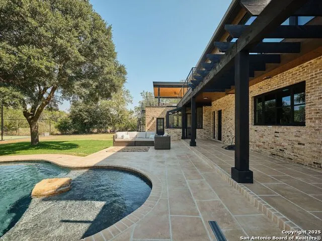 353 Lakeview Blvd New Braunfels, TX 78130