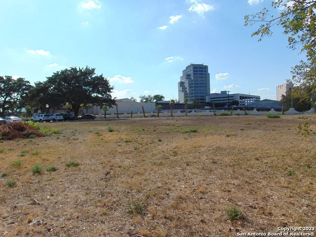 7927 PINEBROOK DR San Antonio, TX 78230