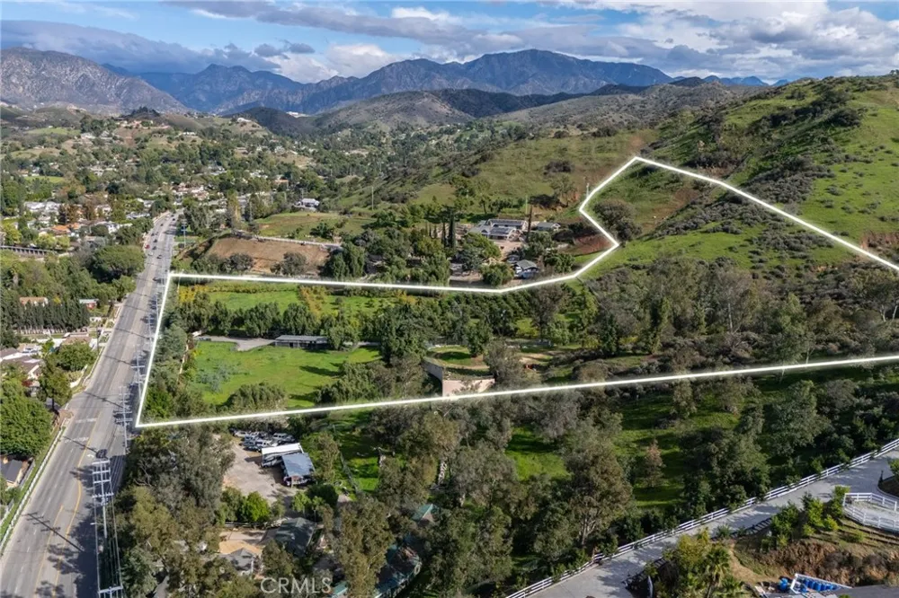 9528 Sunland Blvd Shadow Hills, CA 91040