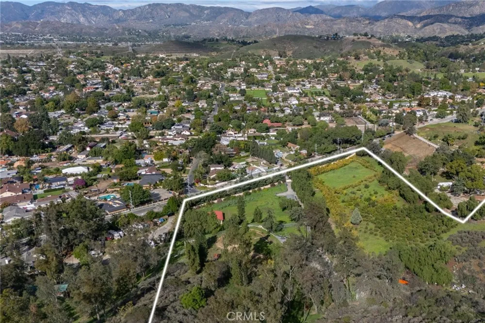 9528 Sunland Blvd Shadow Hills, CA 91040