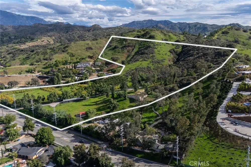9528 Sunland Blvd Shadow Hills, CA 91040