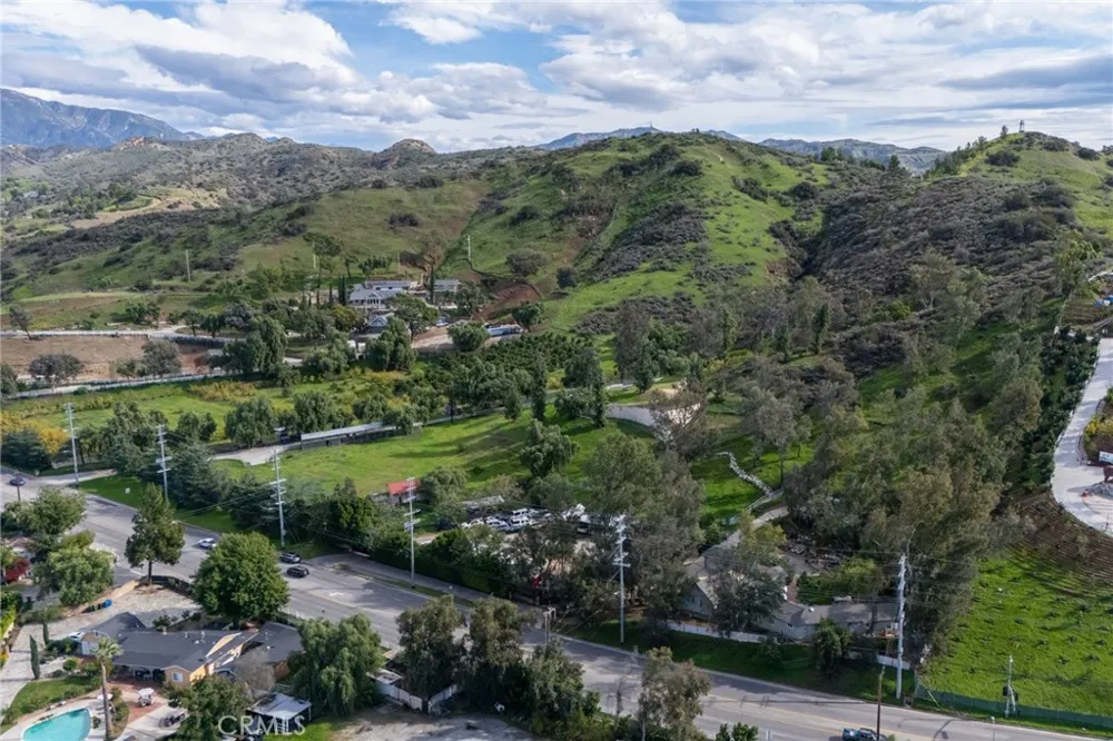 9528 Sunland Blvd Shadow Hills, CA 91040