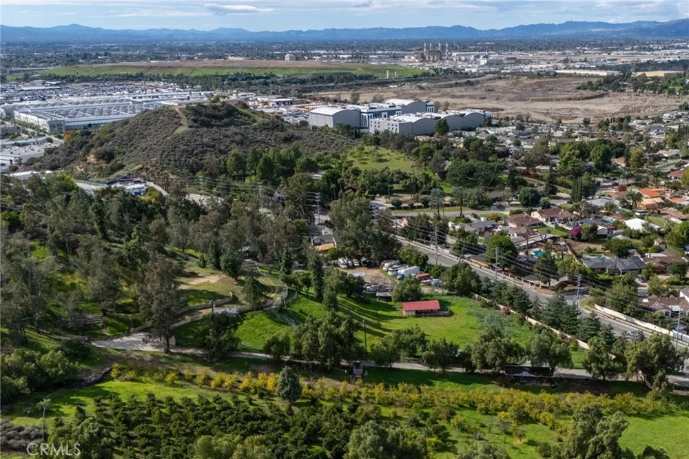 9528 Sunland Blvd Shadow Hills, CA 91040
