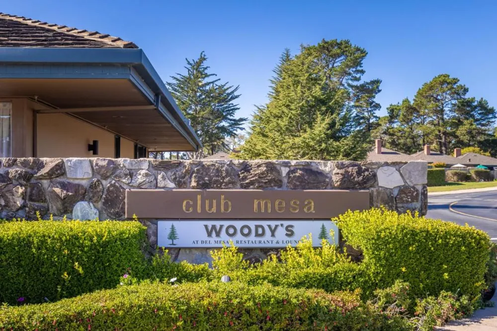 261 Del Mesa Carmel Carmel, CA 93923