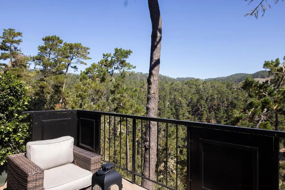 261 Del Mesa Carmel Carmel, CA 93923