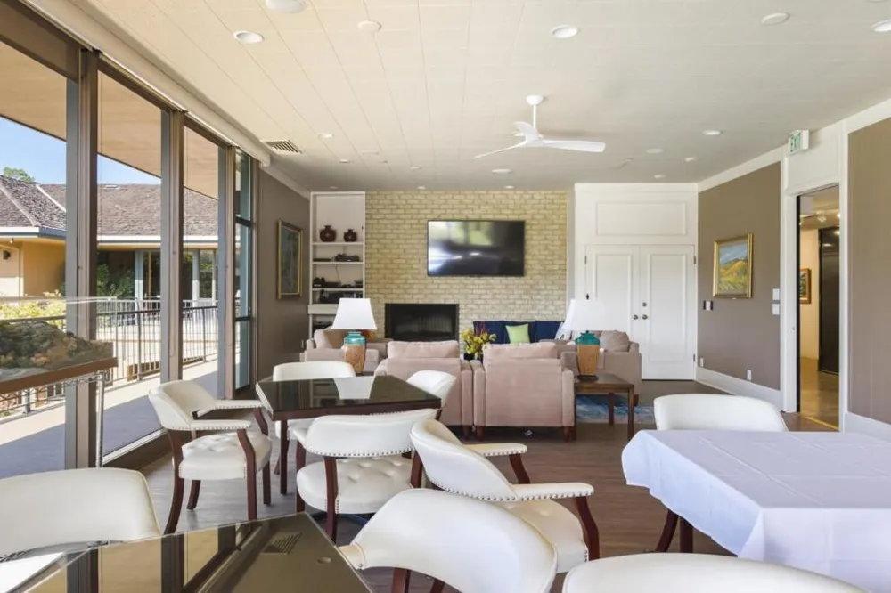 261 Del Mesa Carmel Carmel, CA 93923