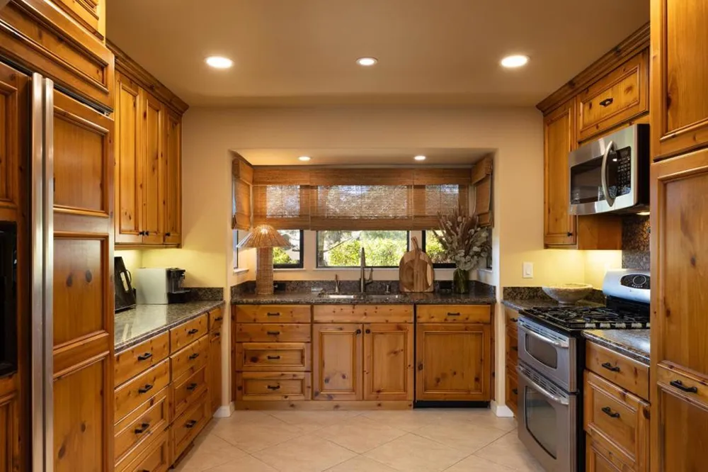 261 Del Mesa Carmel Carmel, CA 93923