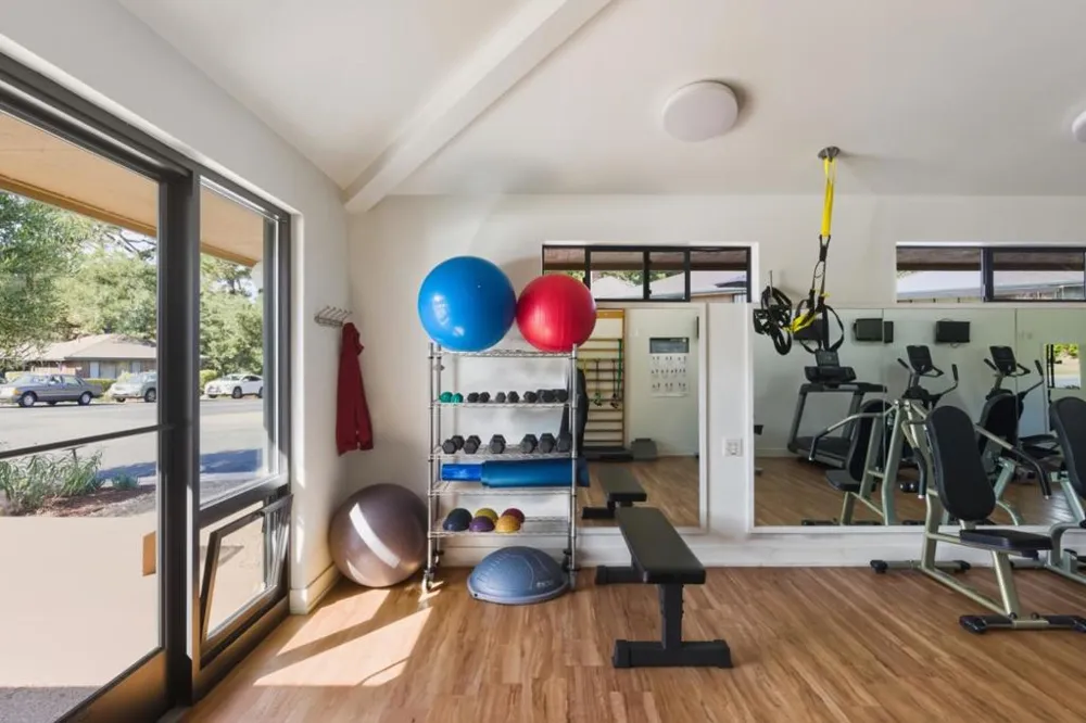 261 Del Mesa Carmel Carmel, CA 93923